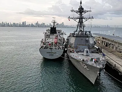 EUA anunciam nova ação militar no Caribe após apelo de paz de Maduro