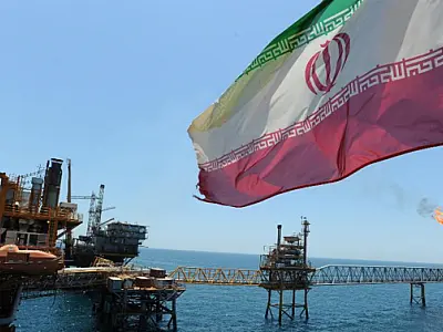 Guerra no Oriente Médio pressiona petróleo e Irã alerta para barril a US$ 200