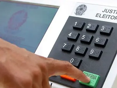 TSE retoma julgamento de resoluções que vão orientar eleições de outubro