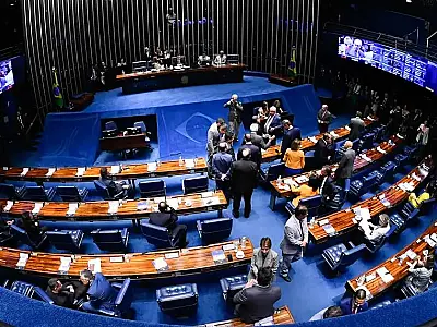 Senado aprova PEC para aumento de salários de juízes e promotores
