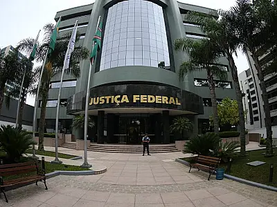 STF determina busca da Polícia Federal em vara que concentrou processos da Lava Jato em Curitiba