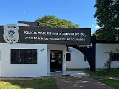 Advogada suspensa é presa após atuar clandestinamente em delegacia de Dourados