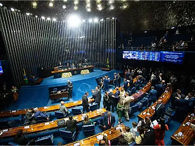 Congresso aprova fundo eleitoral de R$ 5 bilhões e altera regras para emendas parlamentares