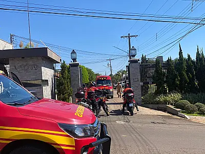 Após enterro, atual namorada de Garon Maia tenta tirar a própria vida