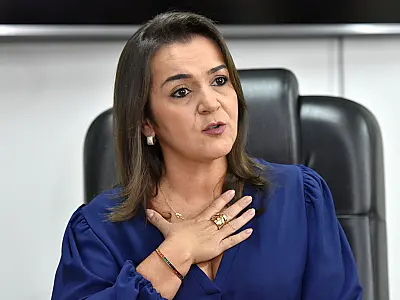 Prefeita de Campo Grande, Adriane Lopes, tenta barrar aumento de 96% do próprio salário na Justiça