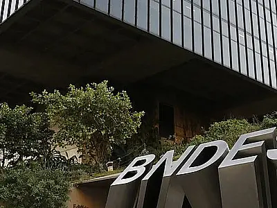 BNDES restringe financiamentos para produtores rurais com embargo ambiental