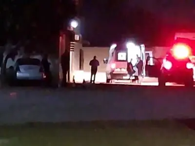 Homem morre prensado entre caminhão e muro