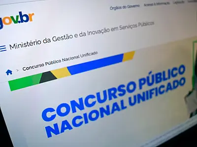 PF deflagra operação contra fraudes em concursos públicos e governo fala em "fraude pontual"