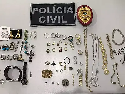 Rede criminosa de receptação de joias furtadas por empregada doméstica é desarticulada pela polícia.