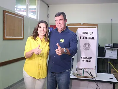 Governador celebra fim da polarização e aposta em Beto Pereira no segundo turno