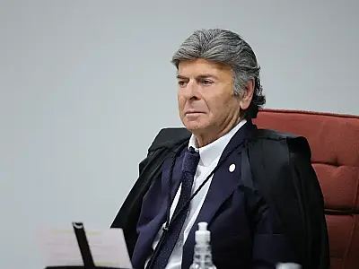 Fux é o terceiro a votar em nova sessão de julgamento de Bolsonaro
