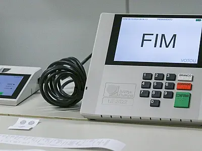 Inovações nas eleições de 2024: Pix na arrecadação e regras rígidas para inteligência artificial