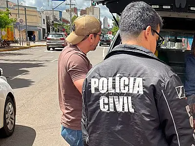 Foragido há três anos, suspeito de matar a esposa é preso ao tentar tirar nova identidade