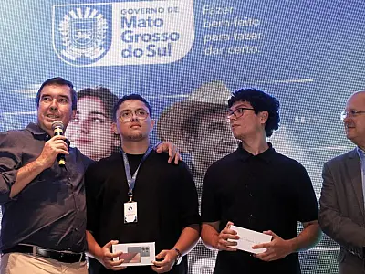 Em parceria com Google, Estado vai implementar inteligência artificial nas escolas e criar CEP rural