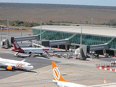 Companhias aéreas buscam socorro em meio a desafios financeiros e operacionais