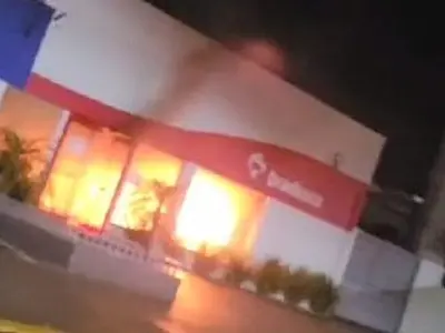 Agência bancária em Terenos é alvo de incêndio suspeito
