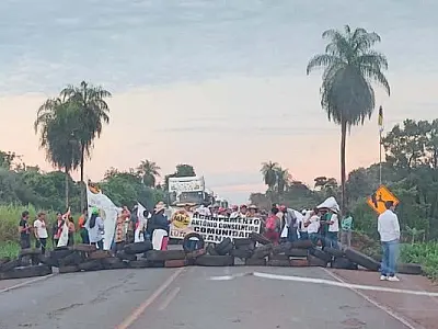 Manifestantes ocupam Incra e rodovias em MS em protesto pela reforma agrária