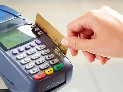 Senacon investiga cobranças suspeitas de juros em "parcelado sem juros" por empresas de pagamento
