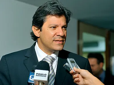 Haddad defende limite à antecipação do saque-aniversário e diz que medida corrige "injustiça"