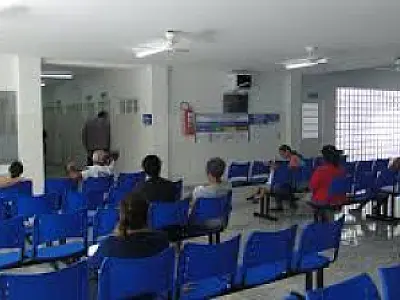 Plantão médico nesta segunda-feira (23) tem até nove médicos por turno nas unidades de saúde
