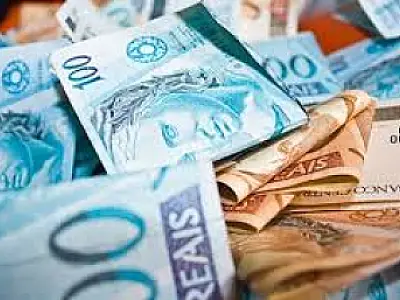 Desafios financeiros das prefeituras aumentam com o novo salário mínimo no Brasil