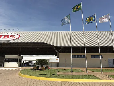 JBS expande avicultura no Paraguai com investimento de US$ 70 milhões