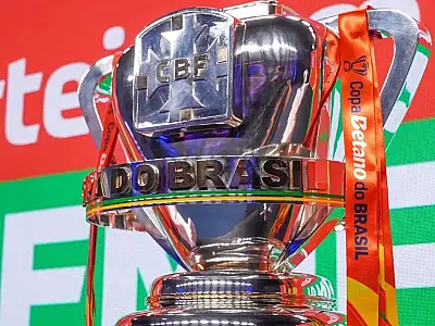 Bosque dos Ipês vira ponto de encontro com futebol, chopp e petiscos