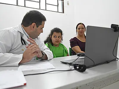 Governo entrega 3 mil kits de telessaúde e abre editais para ampliar atendimento