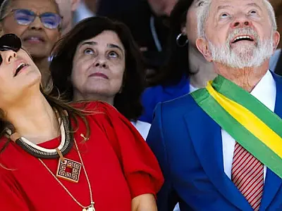 Presidente Lula desfilou para ninguém; Políticos apontam falta de público e fazem críticas ao evento