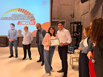 Acadêmicos de Publicidade recebem capacitação e certificação em parceria pioneira