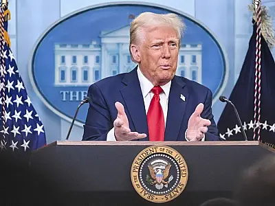 Trump anuncia tarifa de 25% para países que importam petróleo e gás da Venezuela