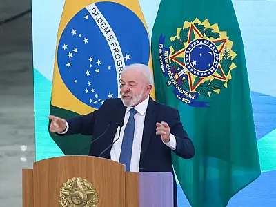 Lula critica projeto que dificulta ação judicial contra parlamentares
