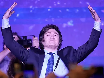 Surpresa nas eleições primárias argentinas: Liderança de Javier Milei sacode o cenário político