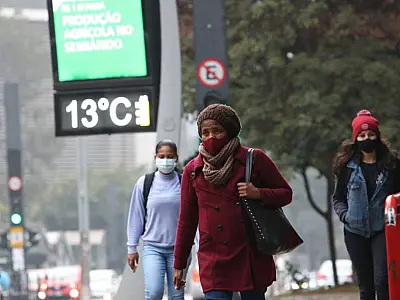 Frente fria avança sobre MS e pode provocar a onda de frio mais intensa de 2026; veja a previsão