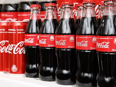 Fábrica da Coca-Cola tem produção suspensa por possível contaminação