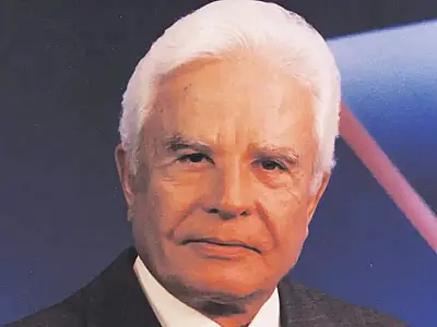 Morre Cid Moreira, a voz do jornalismo brasileiro, aos 97 anos