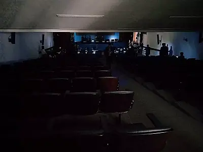 Queda de energia faz com que sessão da Assembleia seja interrompida