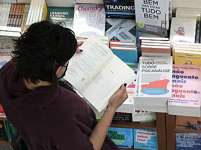 Setor editorial e de livros registra expansão de 13% entre 2023 e 2025