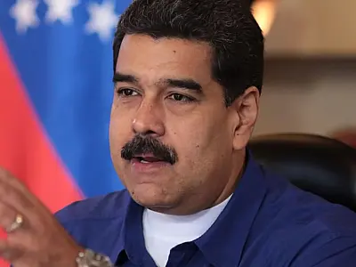 Maduro pede que EUA "deixem a Venezuela em paz" em meio à tensão militar no Caribe