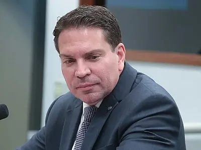 STF formaliza pedido de extradição de Ramagem e coloca decisão nas mãos do governo Trump