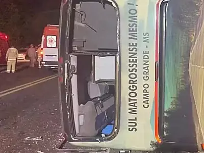 Tragédia na BR-376: Ônibus de Campo Grande com destino a Matinhos sofre grave acidente