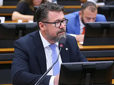 Projeto de Lei põe fim da 'saidinha' para condenados por feminicídio e estupro de vulnerável