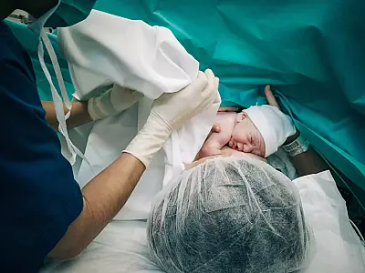 Queda nos nascimentos e aumento da maternidade tardia marcam perfil das mães em MS