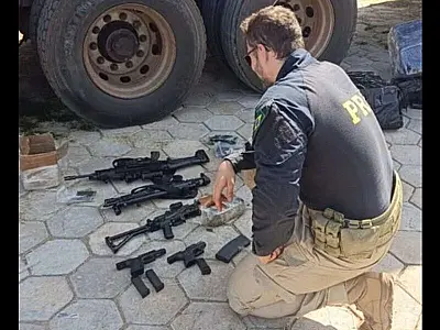 PRF intercepta mais de uma tonelada de maconha em caminhão de abóboras em MS