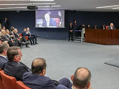 Começa julgamento no STF que decide se Bolsonaro e ex-ministros se tornam réus 
