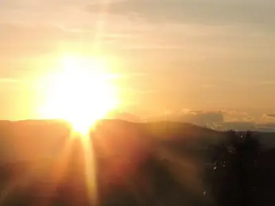Sol forte, calor e possibilidade de chuva marcam o sábado em Mato Grosso do Sul