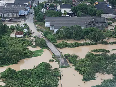 Sobe para 6 número de mortos e mais de 1.600 ficam desabrigados após chuvas no Grande Recife