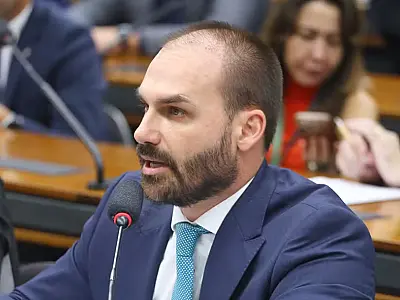 STF define data para julgar denúncia contra Eduardo Bolsonaro por suposta tentativa de coação