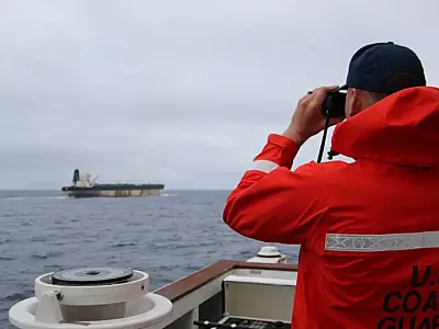 EUA apreendem petroleiro ligado à Venezuela que mudou para bandeira russa