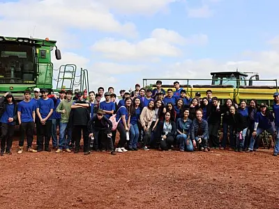 Programa conexão agro amplia horizontes profissionais de jovens no agronegócio